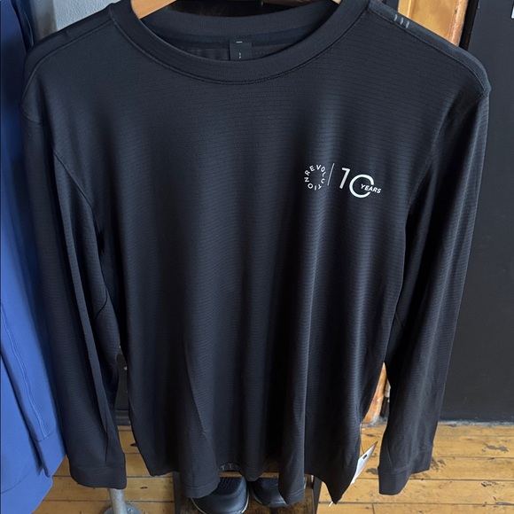Lululemon Men’s License to Train Relaxed L/S, NWT - Picture 1 of 4